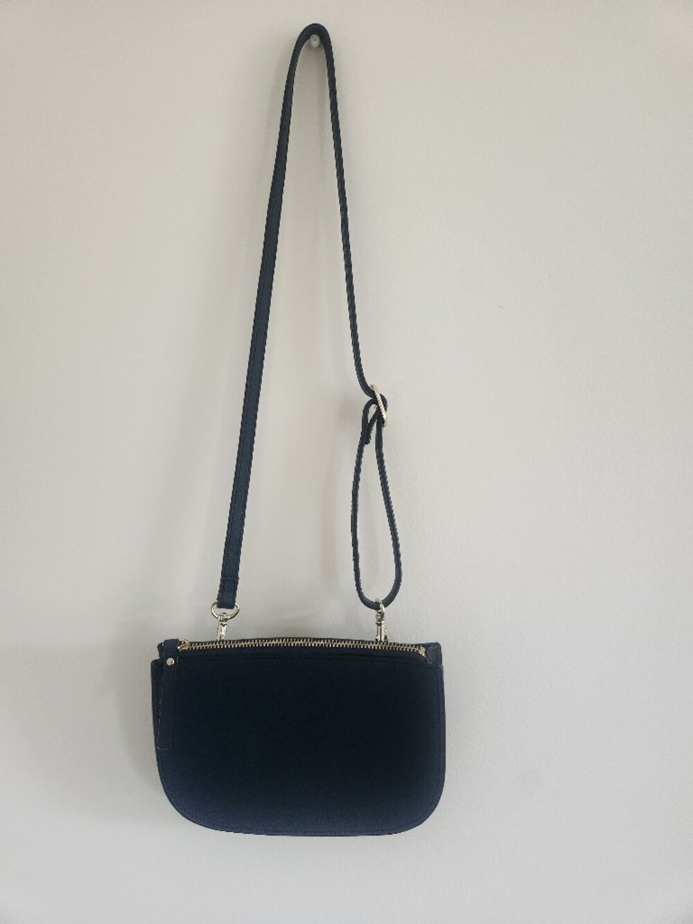Lo & Sons Waverley 2 Convertible Crossbody Bag- navy blue